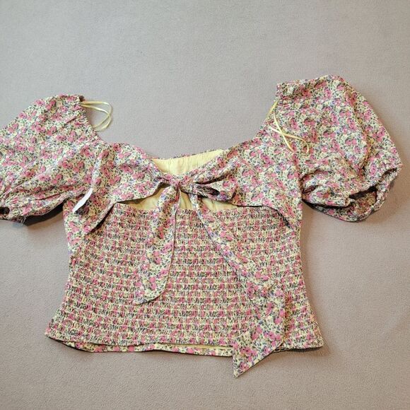 ASTR the Label Tie Back Bubble Sleeve Blouse Top in Yellow Cropped Size Medium - Picture 5 of 8